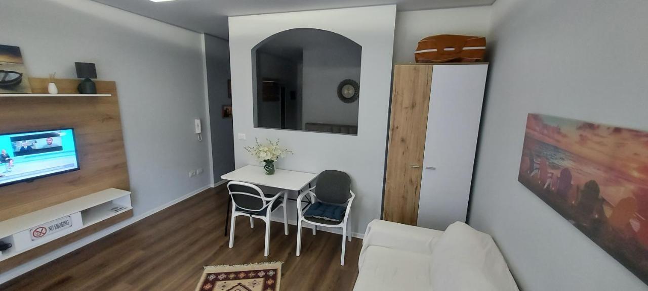 Alti Beachfront Apartments * Vlorë